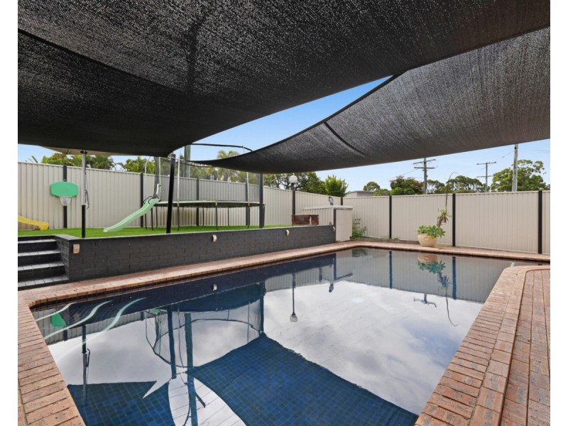 1 Sturt Street, Molendinar QLD 4214