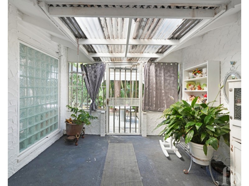 5 Lavinia Street, Southport QLD 4215