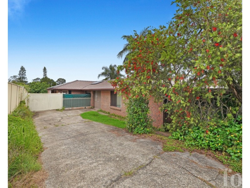 1/8 Morinda Way, Labrador QLD 4215