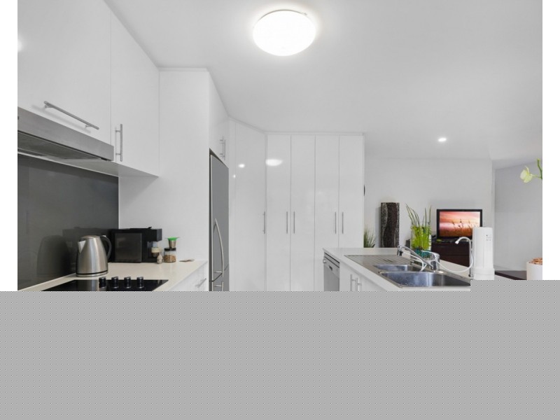 25/37 Witheren Circuit, Pacific Pines QLD 4211