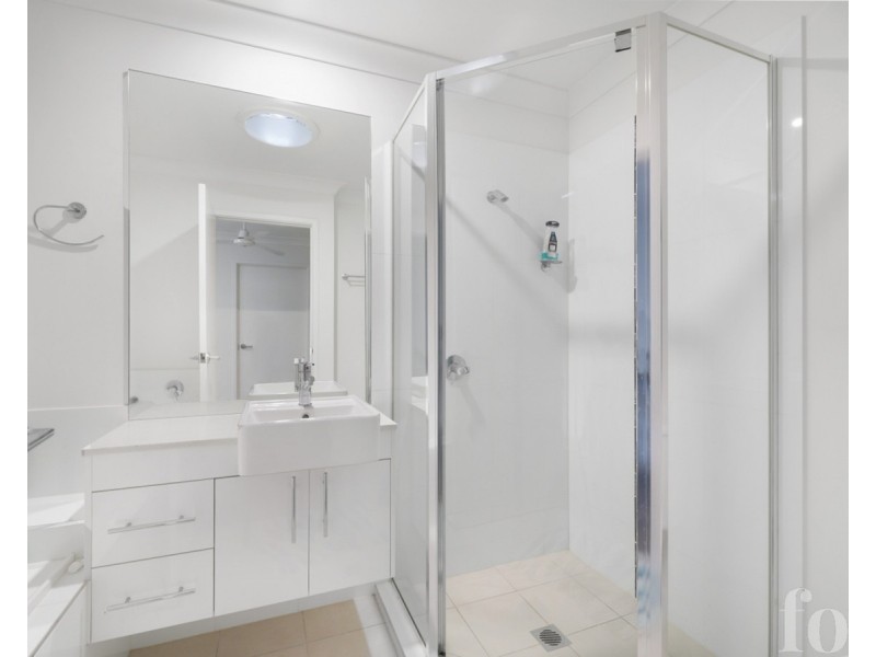 25/37 Witheren Circuit, Pacific Pines QLD 4211