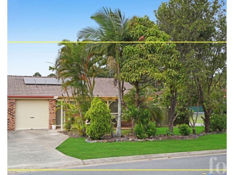 2/6 Hentdale Court, Labrador QLD 4215