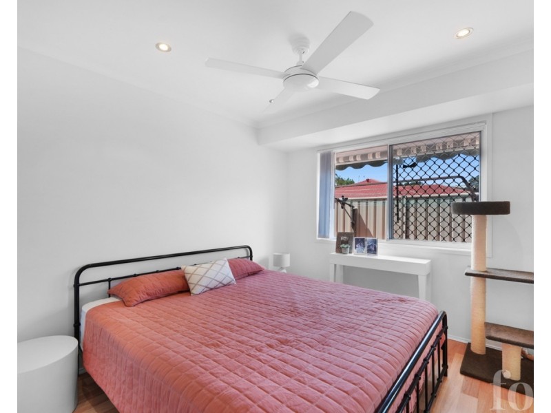 2/6 Hentdale Court, Labrador QLD 4215