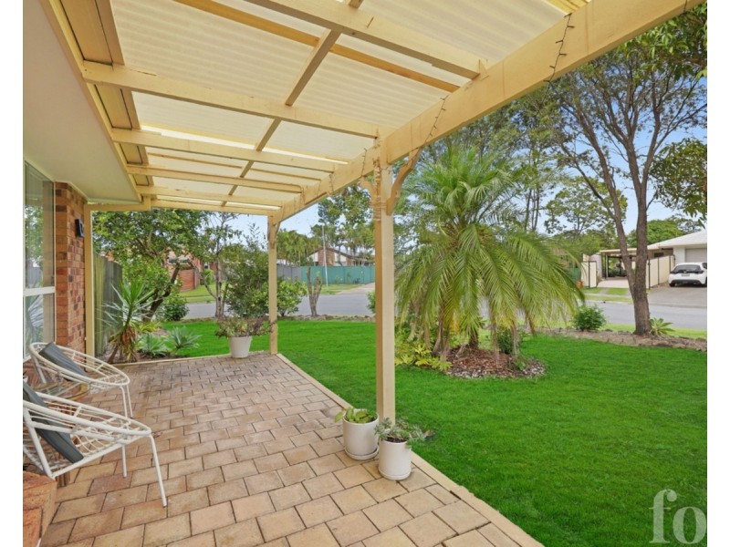 2/6 Hentdale Court, Labrador QLD 4215