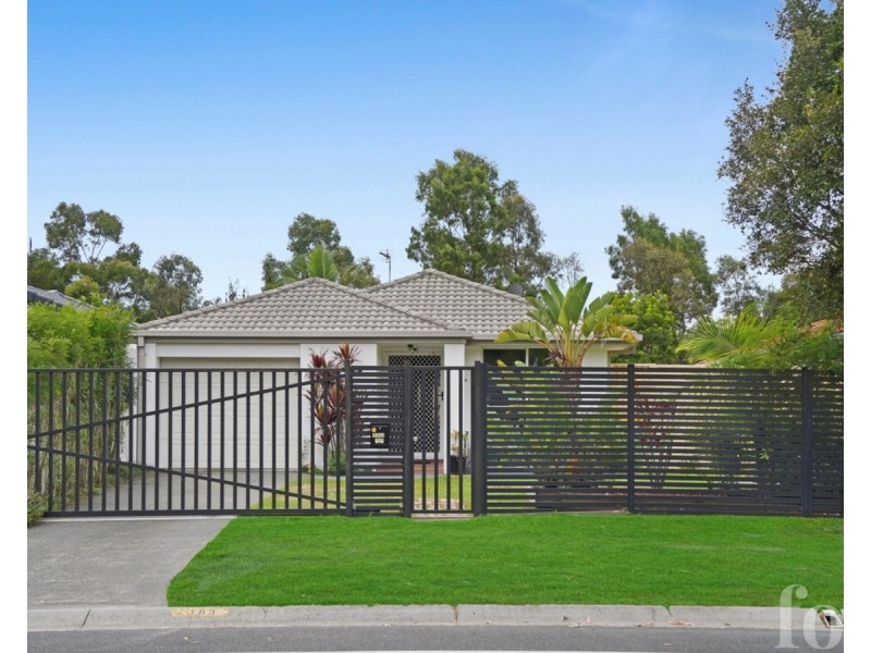 183 Greenacre Drive, Arundel QLD 4214