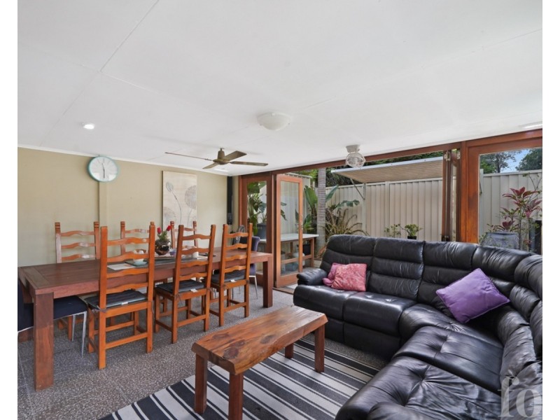 183 Greenacre Drive, Arundel QLD 4214