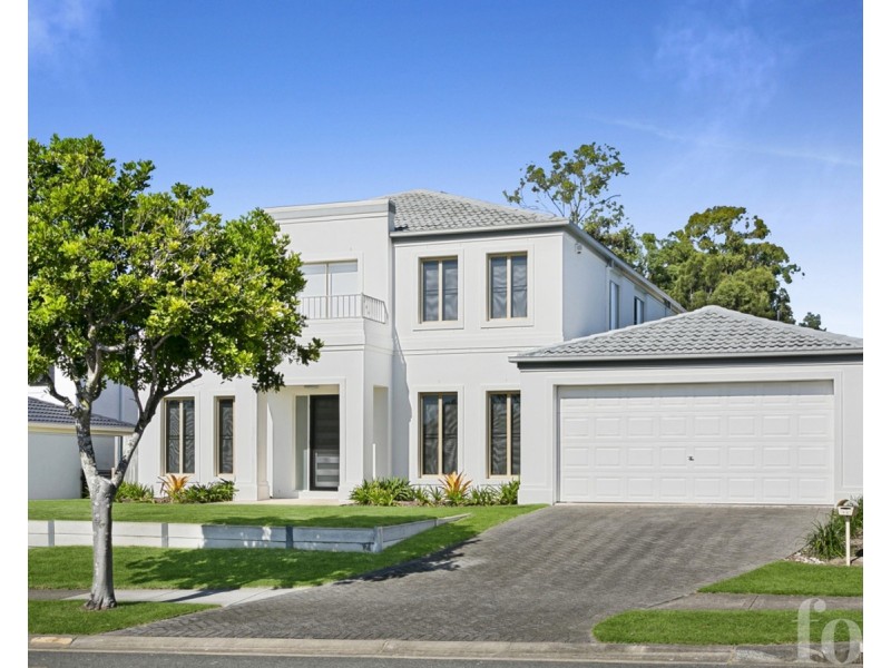 44 Crestwood Drive, Molendinar QLD 4214