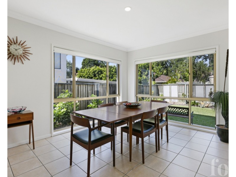 44 Crestwood Drive, Molendinar QLD 4214