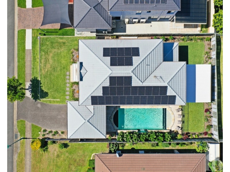 44 Crestwood Drive, Molendinar QLD 4214