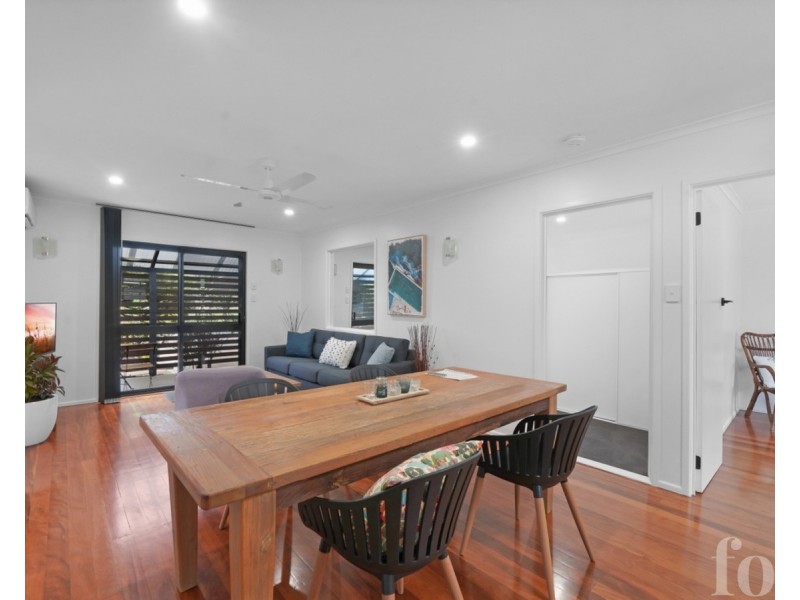 20 Barnard Street, Biggera Waters QLD 4216