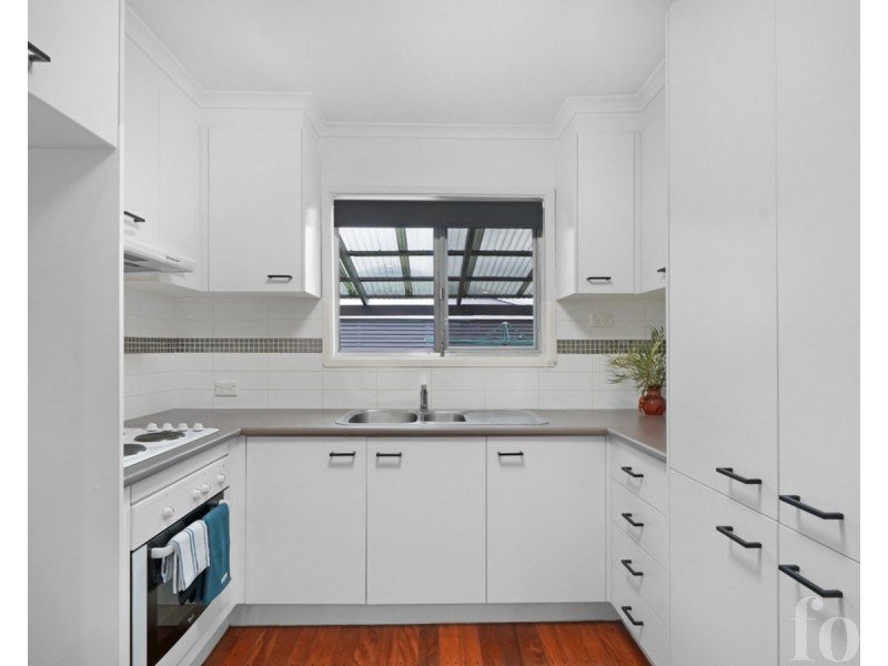 20 Barnard Street, Biggera Waters QLD 4216