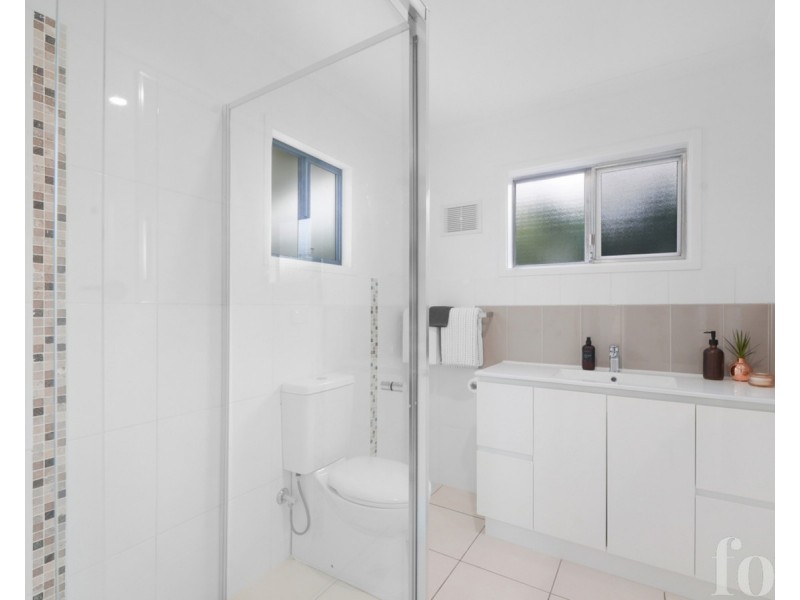 20 Barnard Street, Biggera Waters QLD 4216