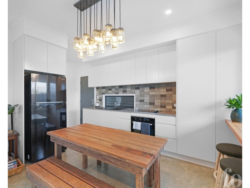 20 Barnard Street, Biggera Waters QLD 4216