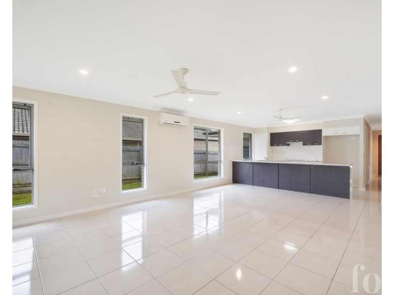 9 Banks Drive, Ormeau QLD 4208