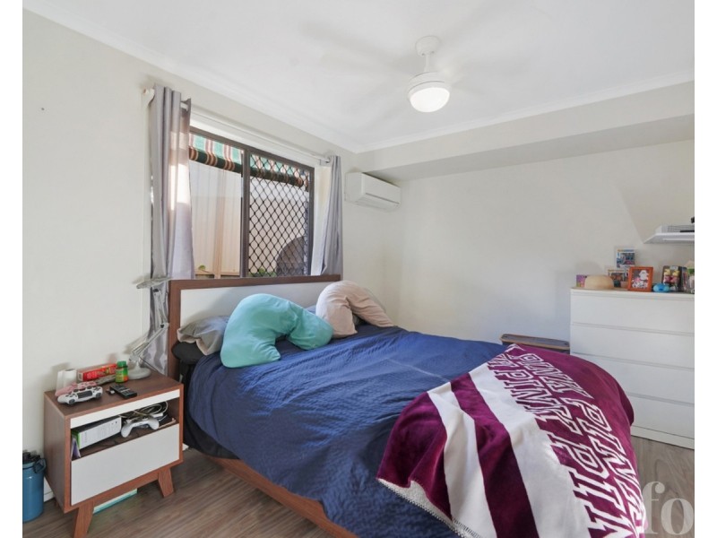 2/20 Botanical Drive, Labrador QLD 4215
