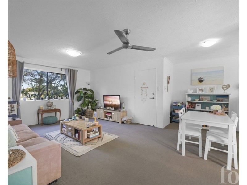 4/15 Huth Street, Labrador QLD 4215