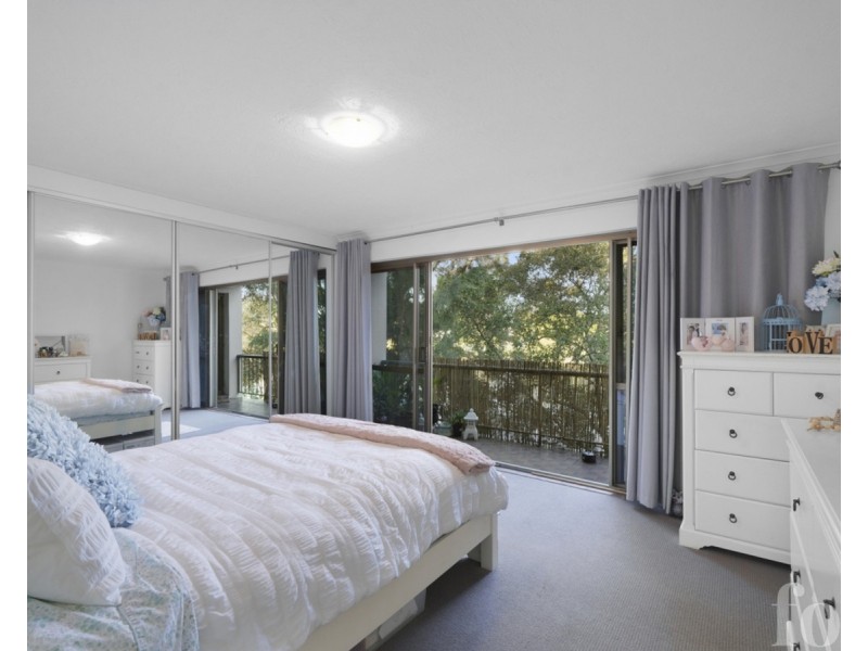 4/15 Huth Street, Labrador QLD 4215