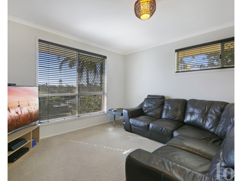 11 Jancoon Court, Carrara QLD 4211