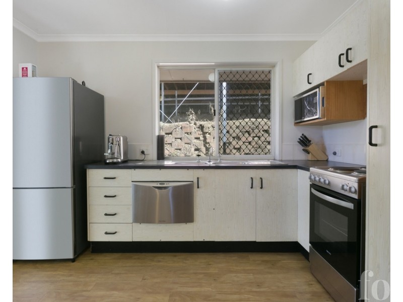 11 Jancoon Court, Carrara QLD 4211