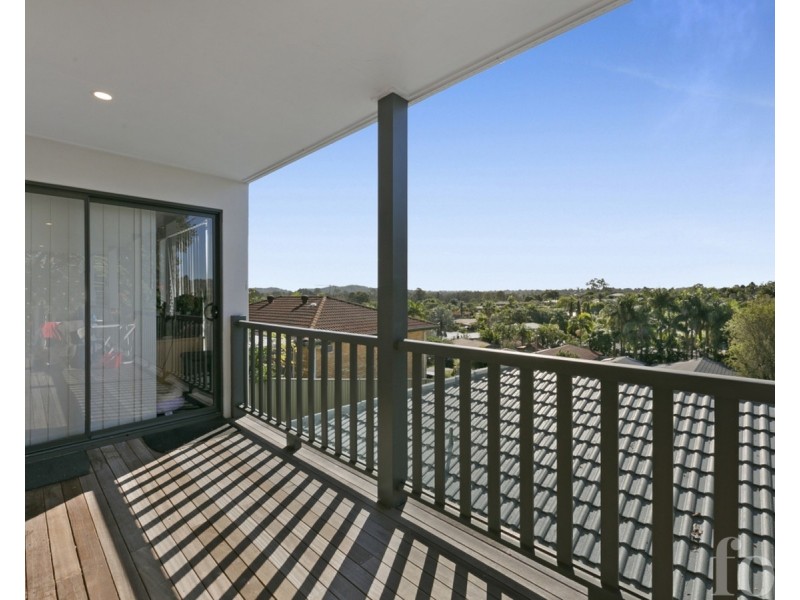 11 Jancoon Court, Carrara QLD 4211