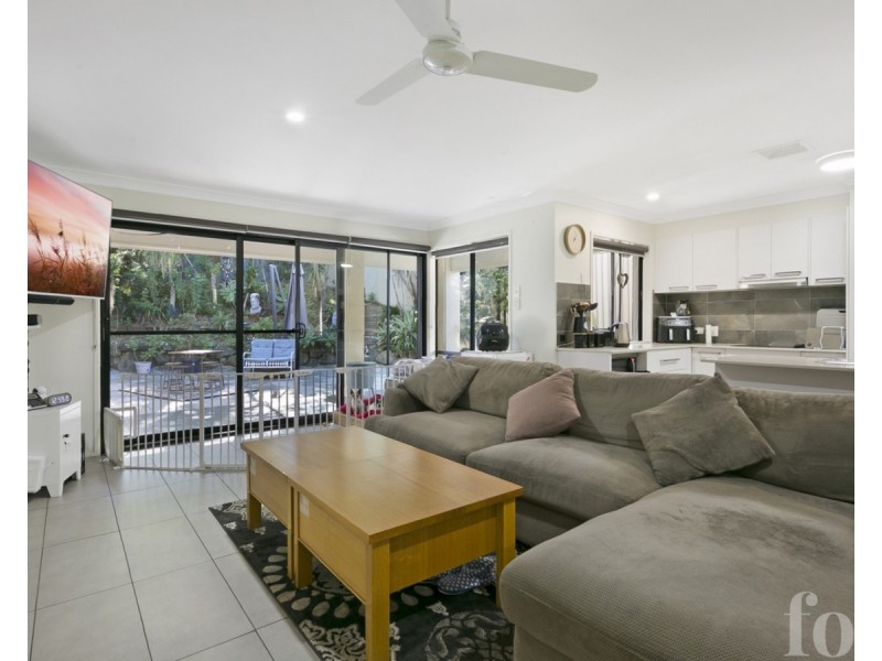 2/113 Benowa Road, Southport QLD 4215