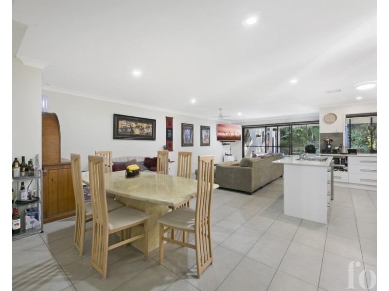 2/113 Benowa Road, Southport QLD 4215