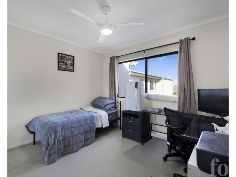 13/24-26 Parker Street, Labrador QLD 4215