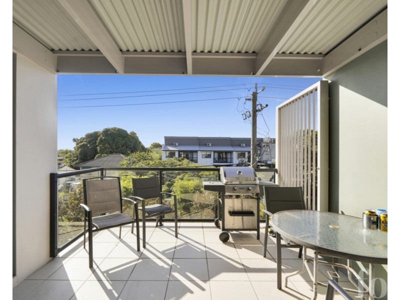 13/24-26 Parker Street, Labrador QLD 4215