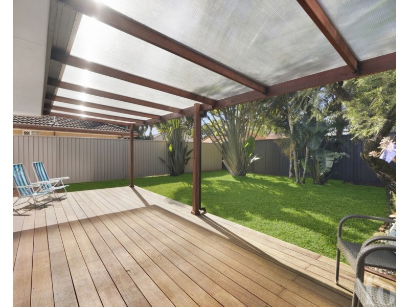 1/17 Coventry Court, Labrador QLD 4215