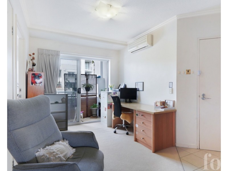 4/1 Arbour Avenue, Robina QLD 4226