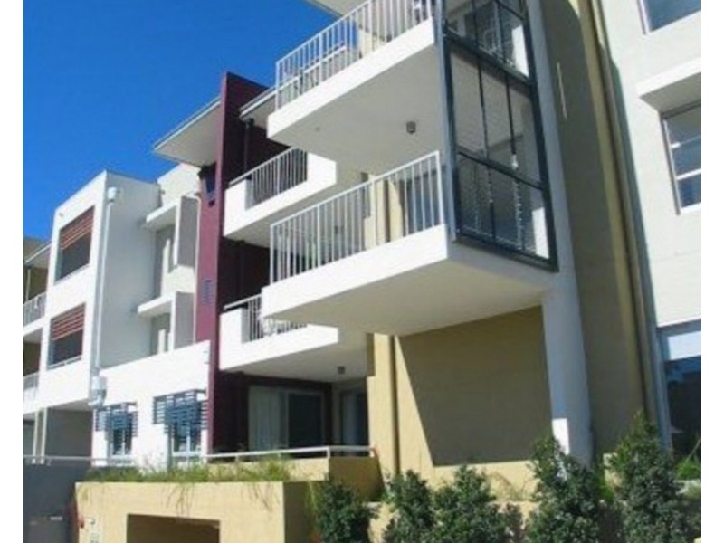 4/1 Arbour Avenue, Robina QLD 4226