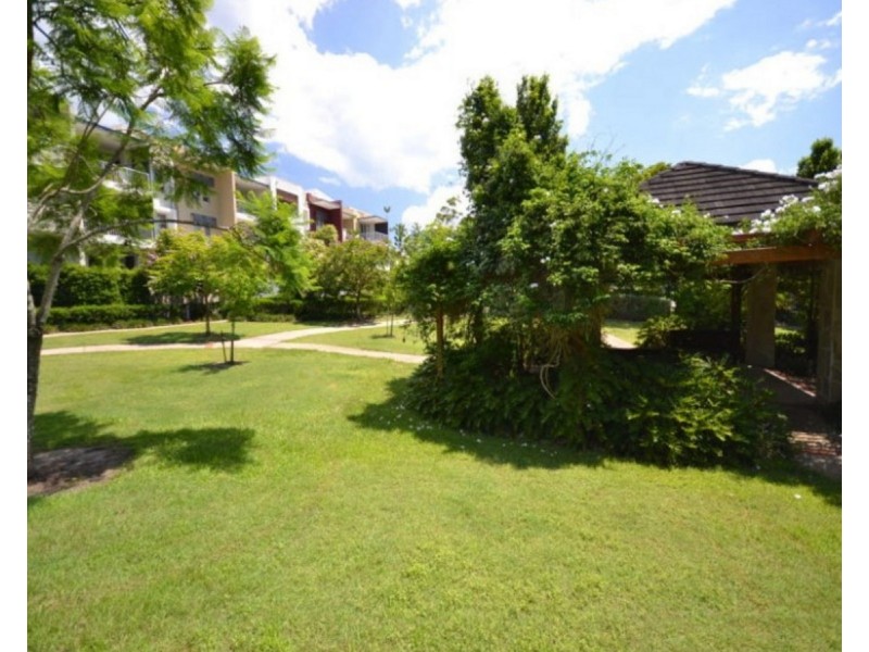 4/1 Arbour Avenue, Robina QLD 4226