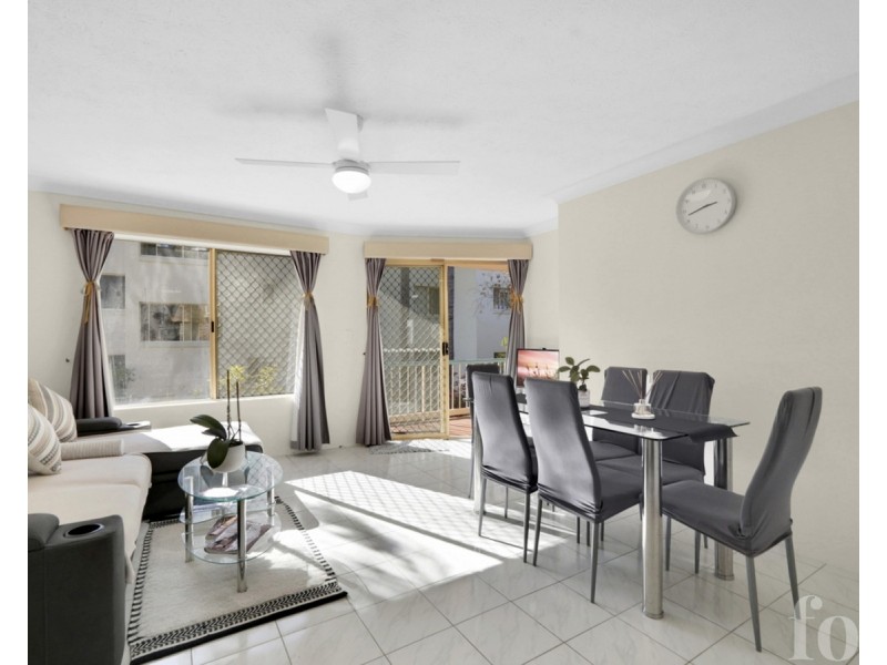 4/144 Marine Parade, Southport QLD 4215