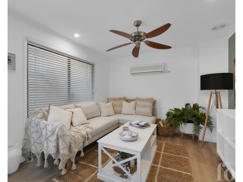1/8 Telopea Street, Labrador QLD 4215