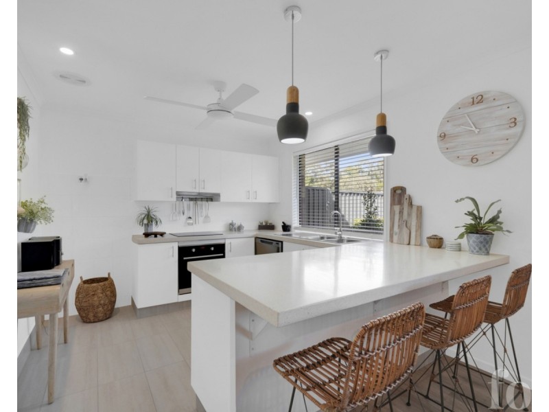 1/8 Telopea Street, Labrador QLD 4215