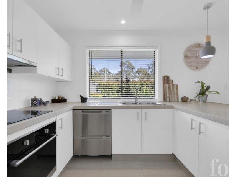 1/8 Telopea Street, Labrador QLD 4215