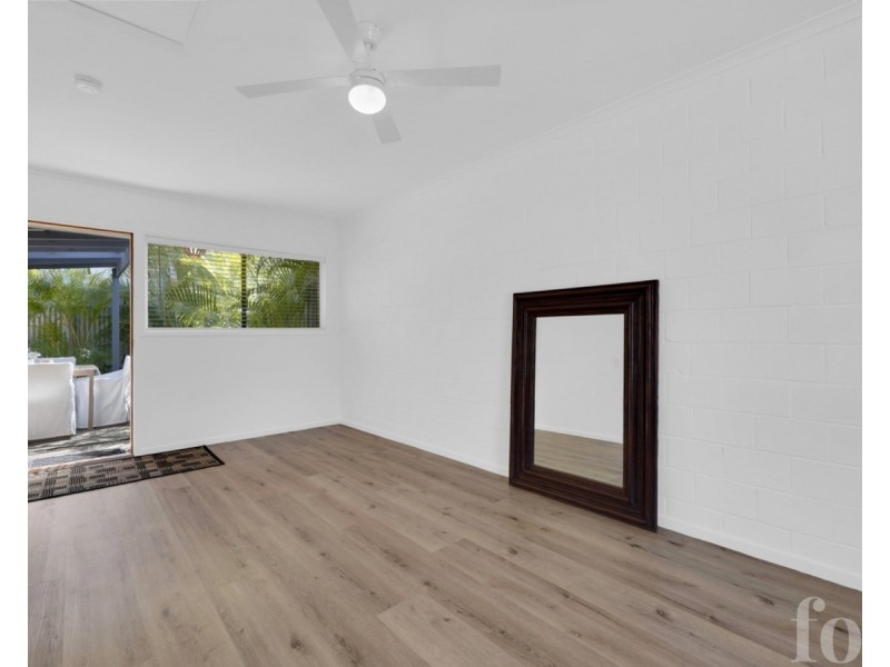1/8 Telopea Street, Labrador QLD 4215