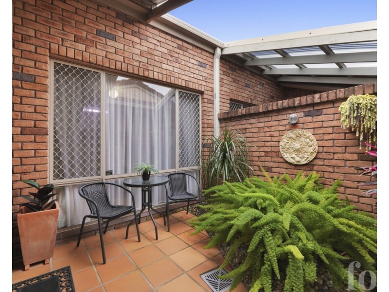 2/33 Binstead Drive, Southport QLD 4215