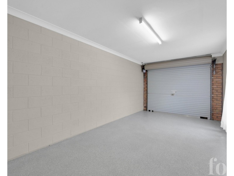 2/33 Binstead Drive, Southport QLD 4215