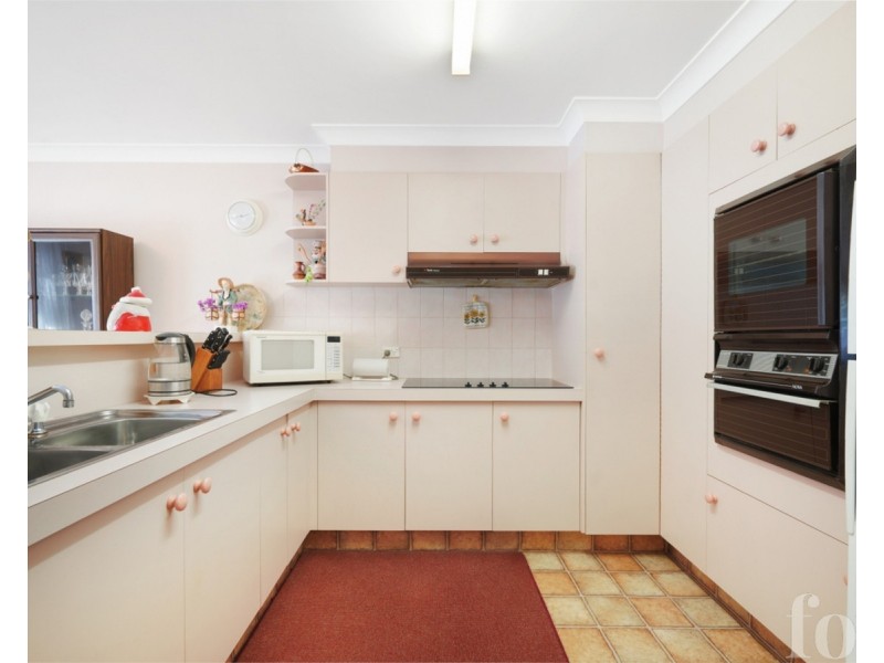 1&2/33 Binstead Drive, Southport QLD 4215