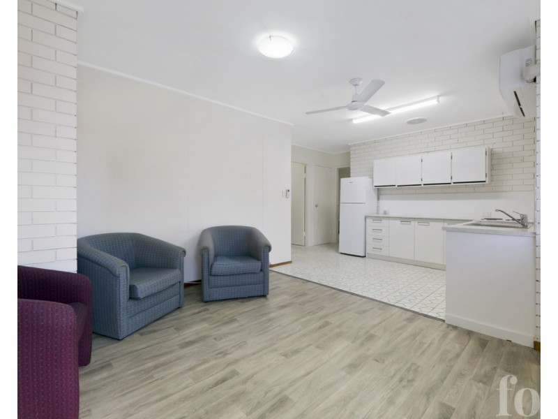 4/37 North Street, Southport QLD 4215