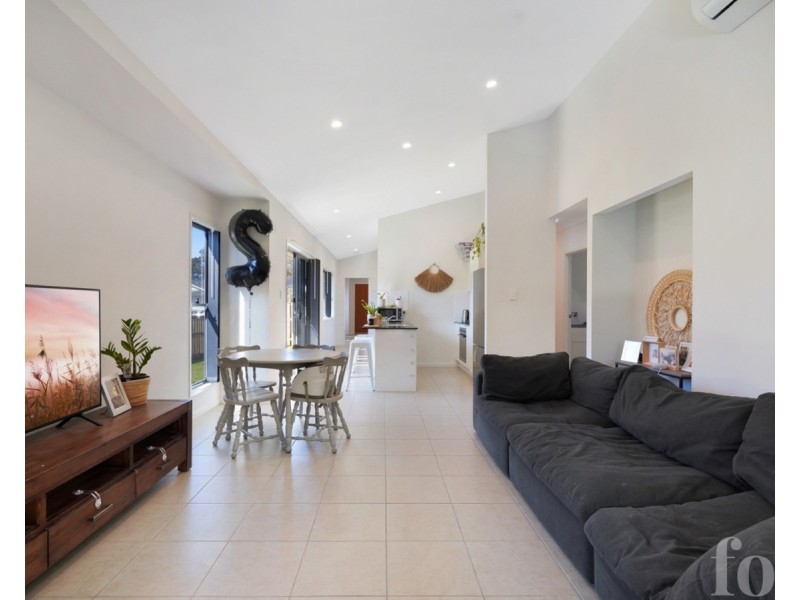 28 Ioannou Place, Coomera QLD 4209