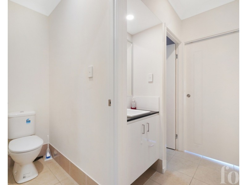 28 Ioannou Place, Coomera QLD 4209