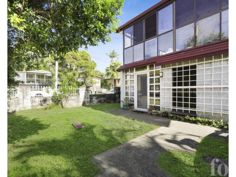 8 Serene Court, Arundel QLD 4214