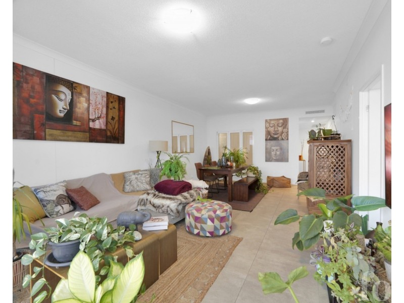 3006/397 Christine Avenue, Varsity Lakes QLD 4227