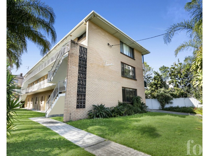 2/9 Baker Avenue, Labrador QLD 4215