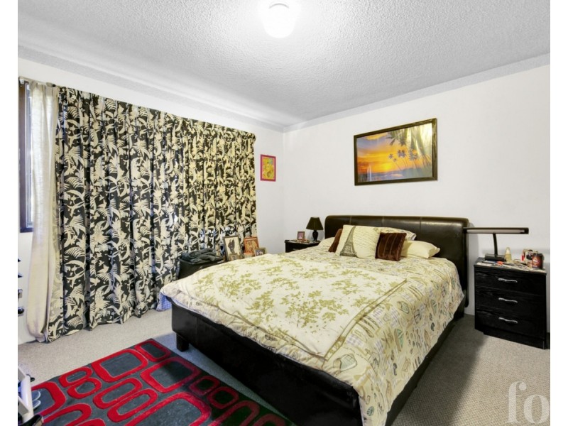 2/9 Baker Avenue, Labrador QLD 4215