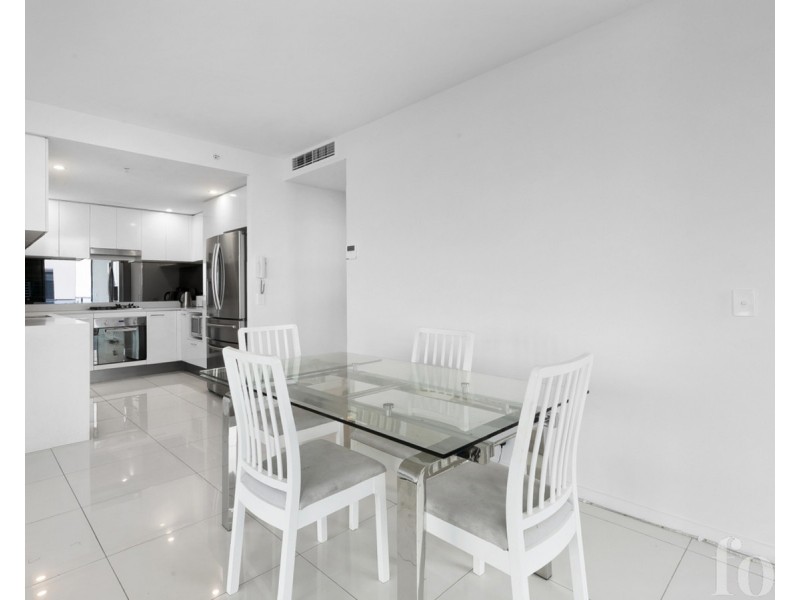 11301/5 Harbourside Court, Biggera Waters QLD 4216