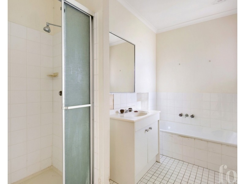 1/8 Morinda Way, Labrador QLD 4215