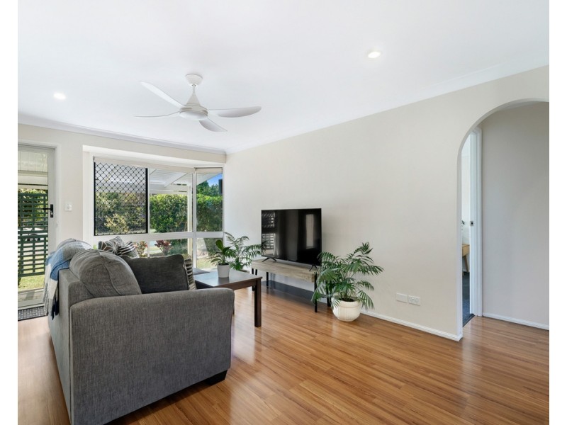 1/29 Brown Street, Labrador QLD 4215